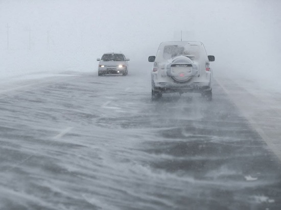 В Волгоградской области водителей просят оставаться дома из-за снегопада