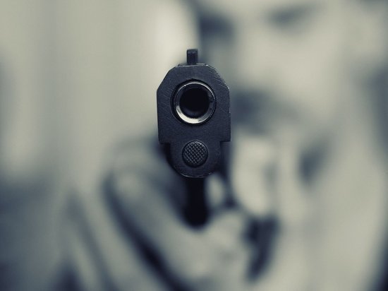 В Сочи в отношении устроившего в доме стрельбу мужчины возбудили уголовное дело