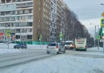 В Барнауле установили светофор на перекрестке проезда Северного Власихинского и улицы Шумакова