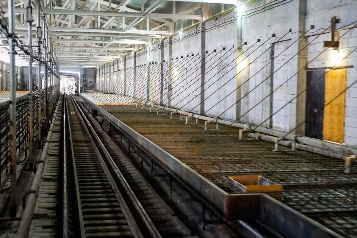 метро спортивная новосибирск. метро новосибирск эскалатор. станция спортивная новосибирского метрополитена. станция спортивная новосибирского метрополитена. метро спортивная новосибирск 2022.