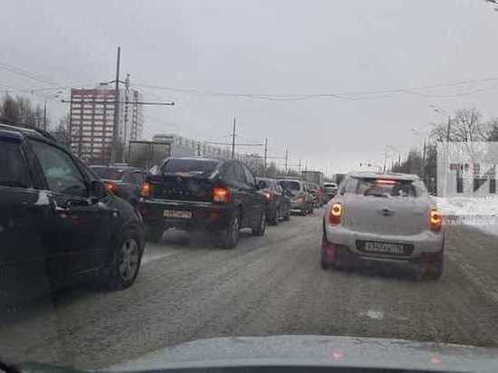 Казанцы последний рабочий день года проводят в 10-балльных пробках