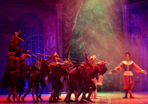 С 3 по 5 января 2022 на сцене «Дворца Искусств» покажут балет «Щелкунчик». 