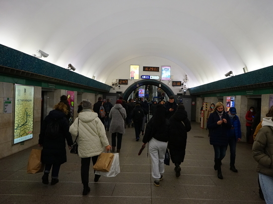 Проезд в общественном транспорте Петербурга подорожает на 5 рублей в 2022 году