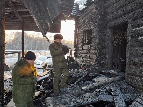 В Томской области возбуждено уголовное дело по факту гибели во время пожара женщины и ребенка