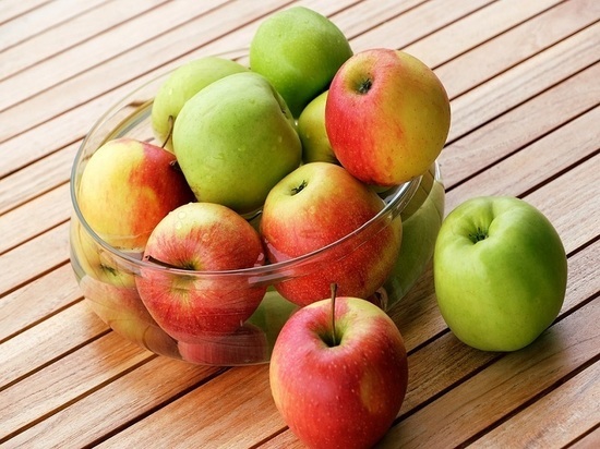 Более 18 тонн свежих яблок из Восточной Азии уничтожили в Красноярске