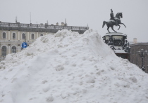 Губернатор Петербурга Александр Беглов объяснил, почему в городе такая непростая ситуация с уборкой снега, и кто за это платит в конечном счете.
