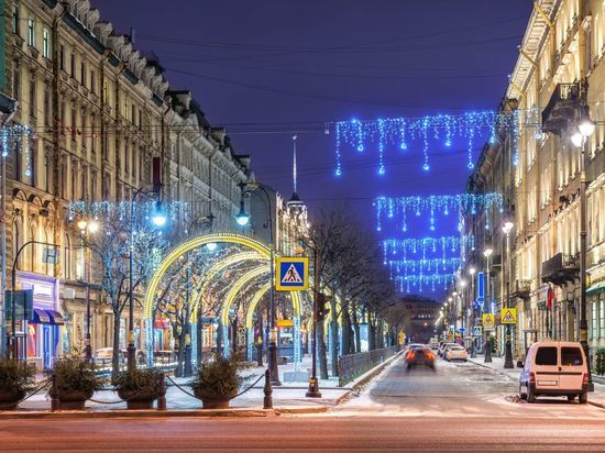  Более 800 сотрудников Росгвардии обеспечивали порядок в новогоднюю ночь в Петербурге