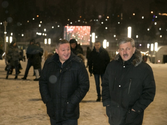 Андрей Бочаров посетил новогодние площадки Волгограда
