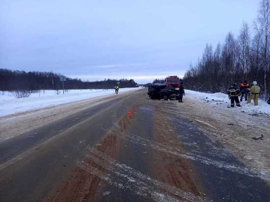 В Тверской области молодая женщина погибла в ДТП, еще пять человек пострадали