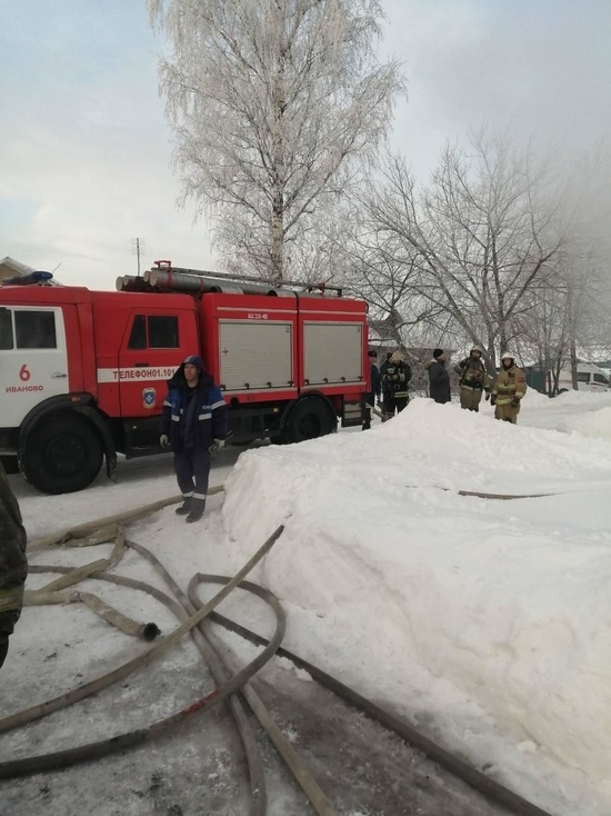 В Иванове на возгорание в магазине выезжал  21 пожарный