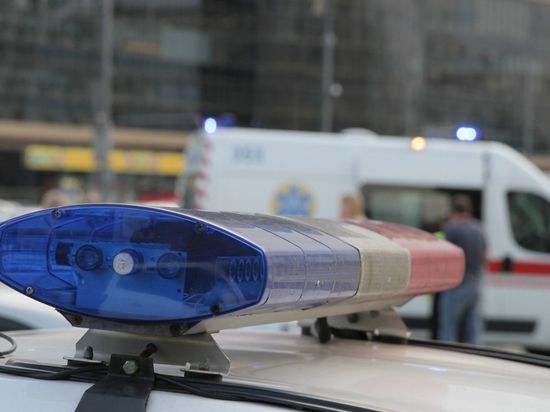 В ДТП с лобовым столкновением двух авто под Петербургом пострадали четверо