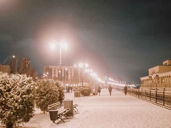 В Астрахани начали борьбу со снегом