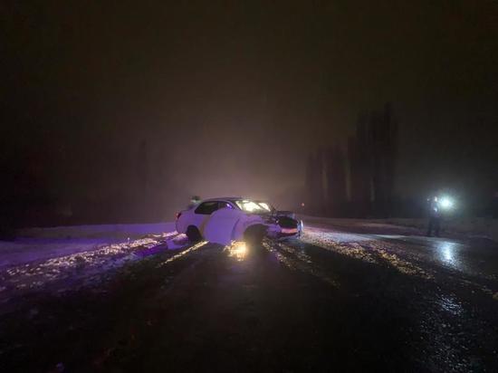 На трассе под Новочеркасском в ДТП погибла 60-летняя женщина