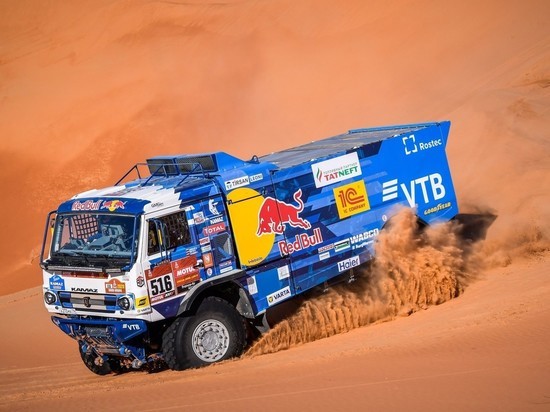 Третий этап «Дакара» выиграл «КАМАЗ-мастер» Сотникова