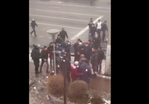 Протестующие в Алма-Ате ведут себя слишком агрессивно