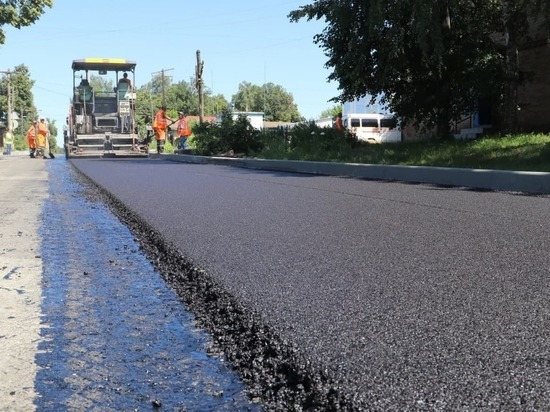 В Курской области в 2022 году на развитие дорожной сети выделили 7,2 млрд рублей