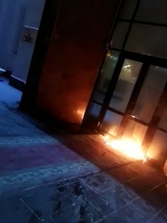 Установлен подозреваемый в поджоге ковровых дорожек у домов правительства Якутии