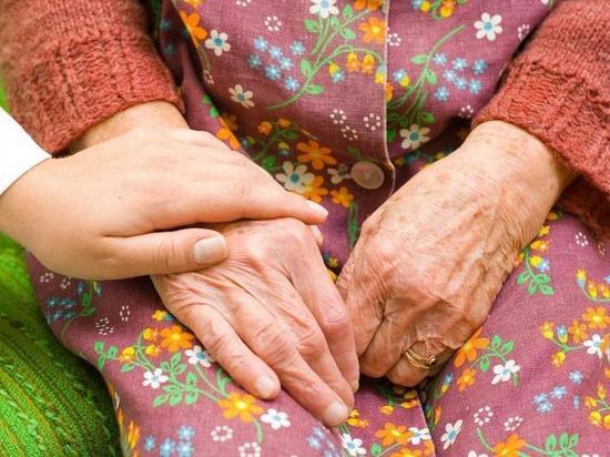Тюменских пенсионеров обучают основам активного долголетия