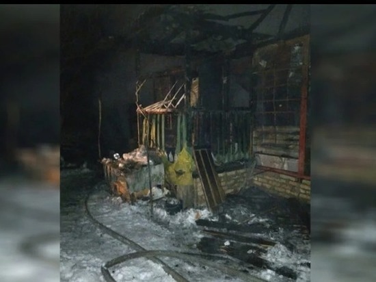 При пожаре под Чебаркулем погибли две женщины