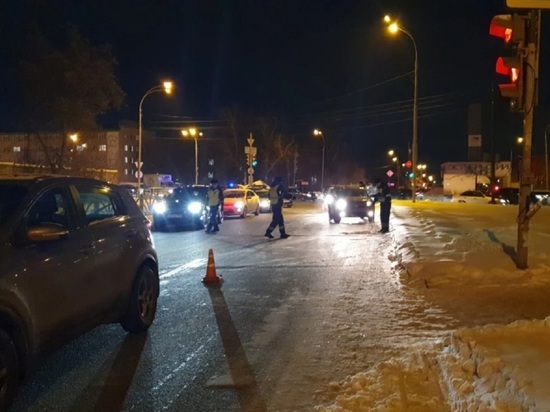 Четырехлетний мальчик пострадал в ДТП рядом с «Калиной» в Екатеринбурге