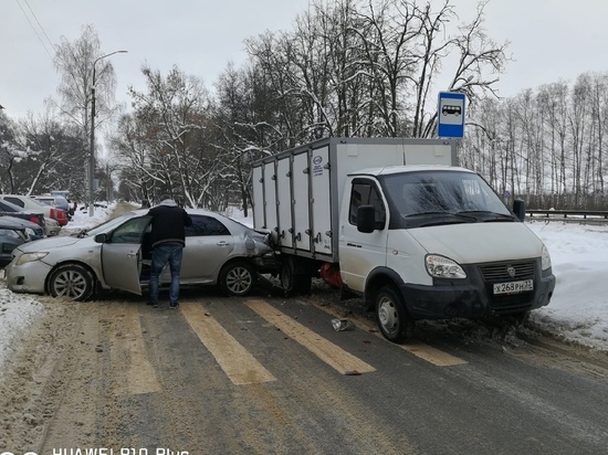 Во Владимире на улице Растопчина произошло ДТП
