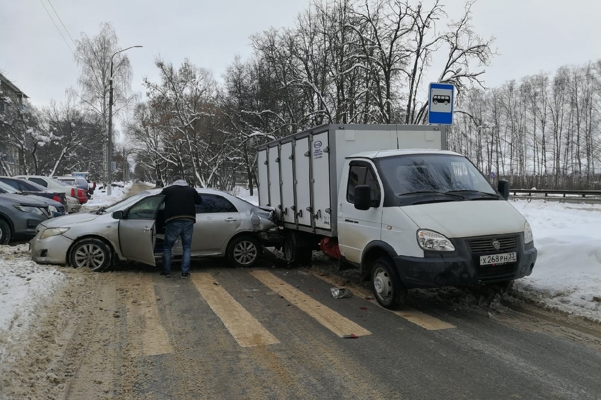 Во Владимире на улице Растопчина произошло ДТП - МК Владимир