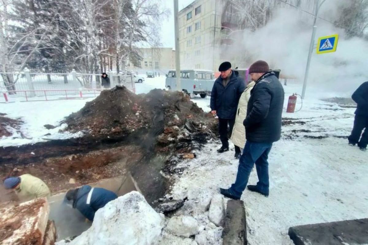 Курск Коммунальная авария прорыв