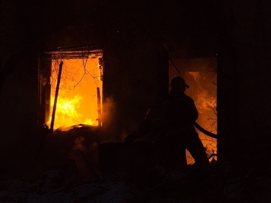 В Ивановской области ночной пожар оставил семью без крова