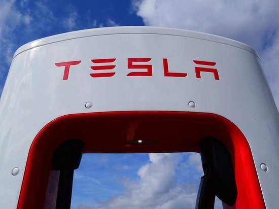 Tesla попали в пробку в тоннеле, который должен решить проблему пробок