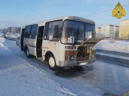 В Саянске на маршруте загорелся рейсовый автобус с пассажирами