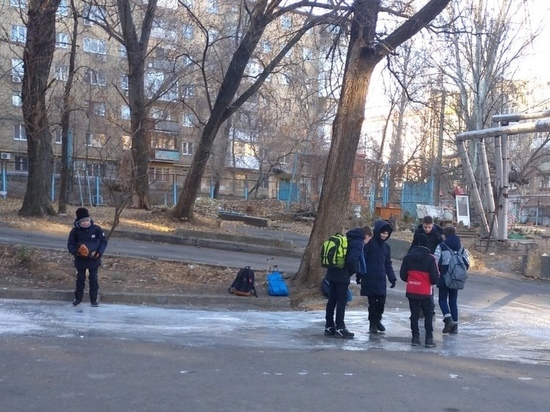 Зимние каникулы в школах ДНР закончатся 10 января