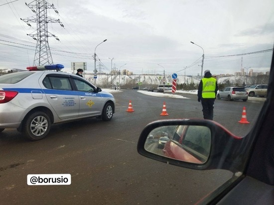 В ГИБДД назвали причину массовых заторов на дороге к «Бобровому логу» в Красноярске