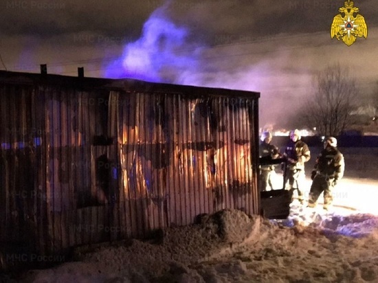 В сгоревшем в Калуге вагончике найдено тело мужчины