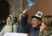 Драматическая ситуация в Казахстане понемногу начинает стабилизироваться, оставив десятки убитых в столкновениях и многомиллионный ущерб от погромов
