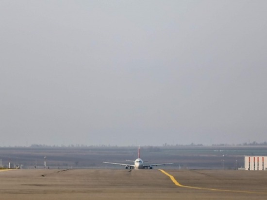 Прибытие в Волгоград двух самолетов из Москвы задерживается на час