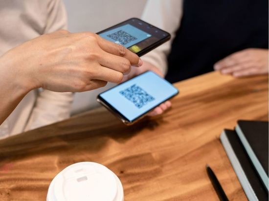 Систему QR-кодов в Калининградской области отменят после достижения коллективного иммунитета