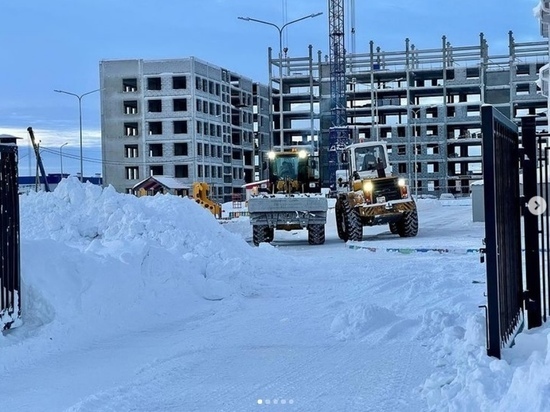 Глава Салехарда проконтролирует уборку снега возле школ и детсадов