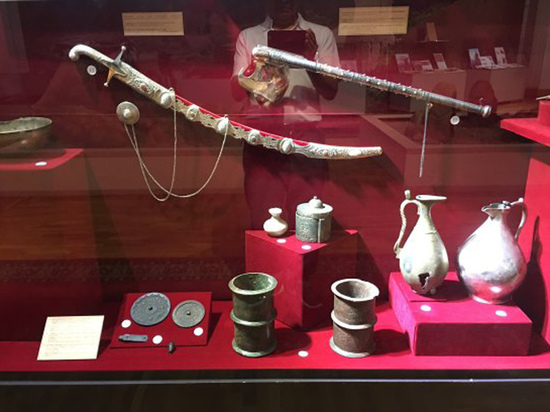 «Духи предков» помогли казахским музейщикам спасти мечи гуннов от мародеров