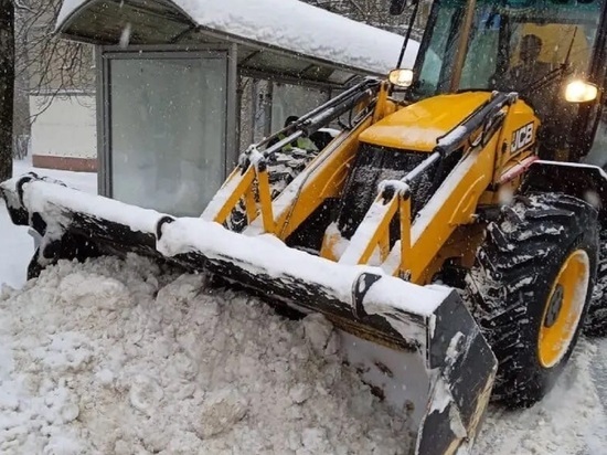 В Калуге усилили уборку снега
