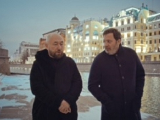 Премьеру документального сериала Сергея Минаева о России 2000-х покажут Wink и more.tv