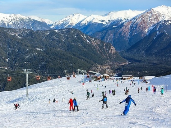 В Архызе 12 января состоится массовый заезд лыжников и сноубордистов