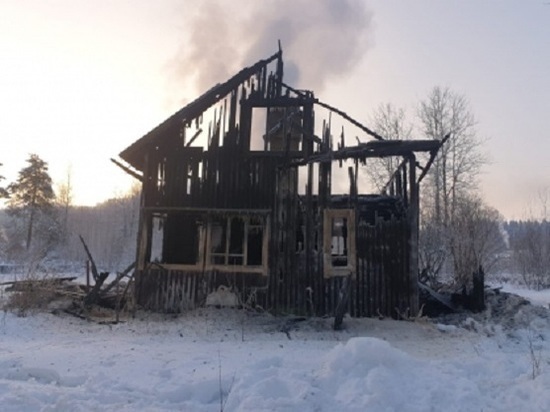 В посёлке Харлу в своём доме заживо сгорел мужчина