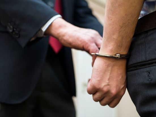 Сотрудники ФСБ задержали двух калининградцев с килограммом наркотиков