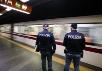 Итальянская полиция ведет розыск в Милане и Турине полутора десятка молодых людей и подростков, которые, по оперативной информации, в новогоднюю ночь совершили серию преступлений сексуального характера