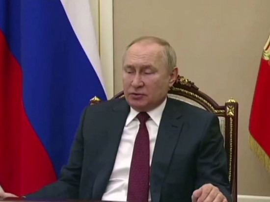 Путин назвал сложной ситуацию с коронавирусом в России