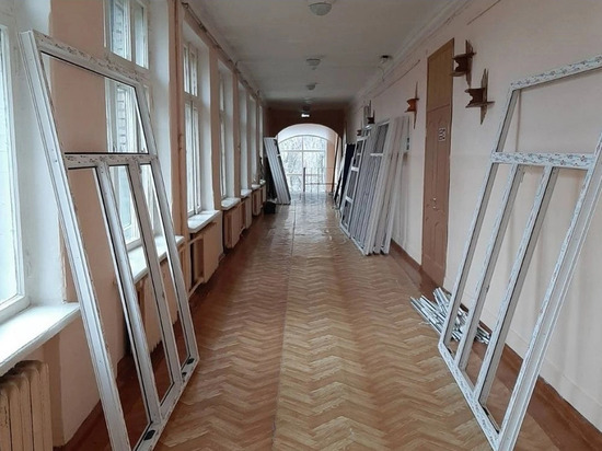 В одиннадцати школах Тамбова установили новые окна