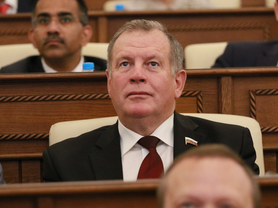 Алтайский депутат Госдумы поздравил сотрудников прокуратуры с профессиональным праздником