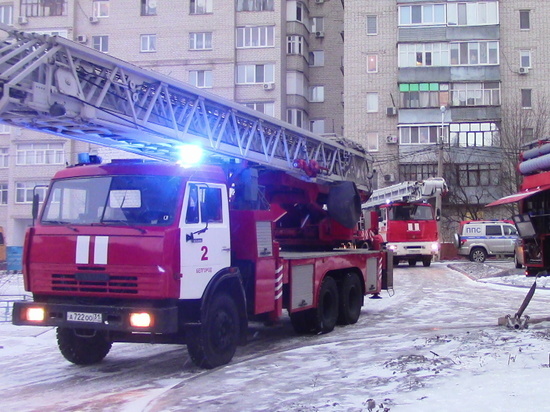В Белгороде из-за горящего в подвале дома мусора эвакуировали 40 человек
