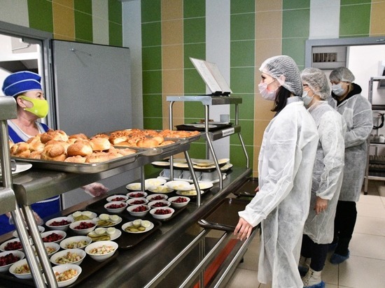 Контроль питания в Серпухове осуществляют родители