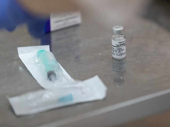 Мобильный пункт вакцинации откроется в великолукском ТЦ 13 января
